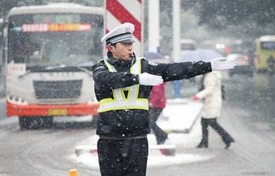 安全無(wú)小事，人人需注意